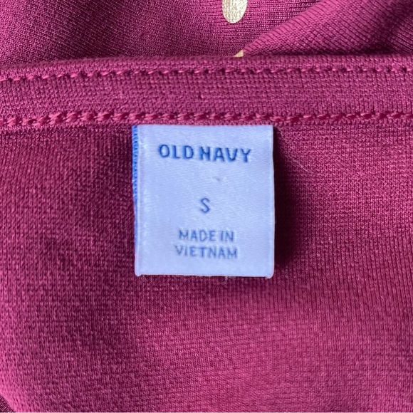 •Old Navy• NWOT Maroon Polka Dot Fit & Flare Knit Dress - Size Small - Picture 2 of 7